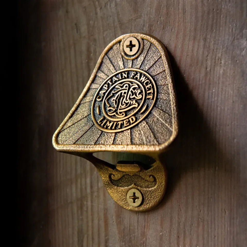 Captain Fawcett Flaschenöffner Wand Messing Vintage