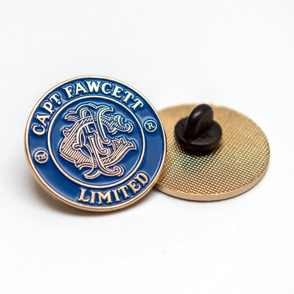 Captain Fawcett Stove Enamel Badge Anstecker Blau
