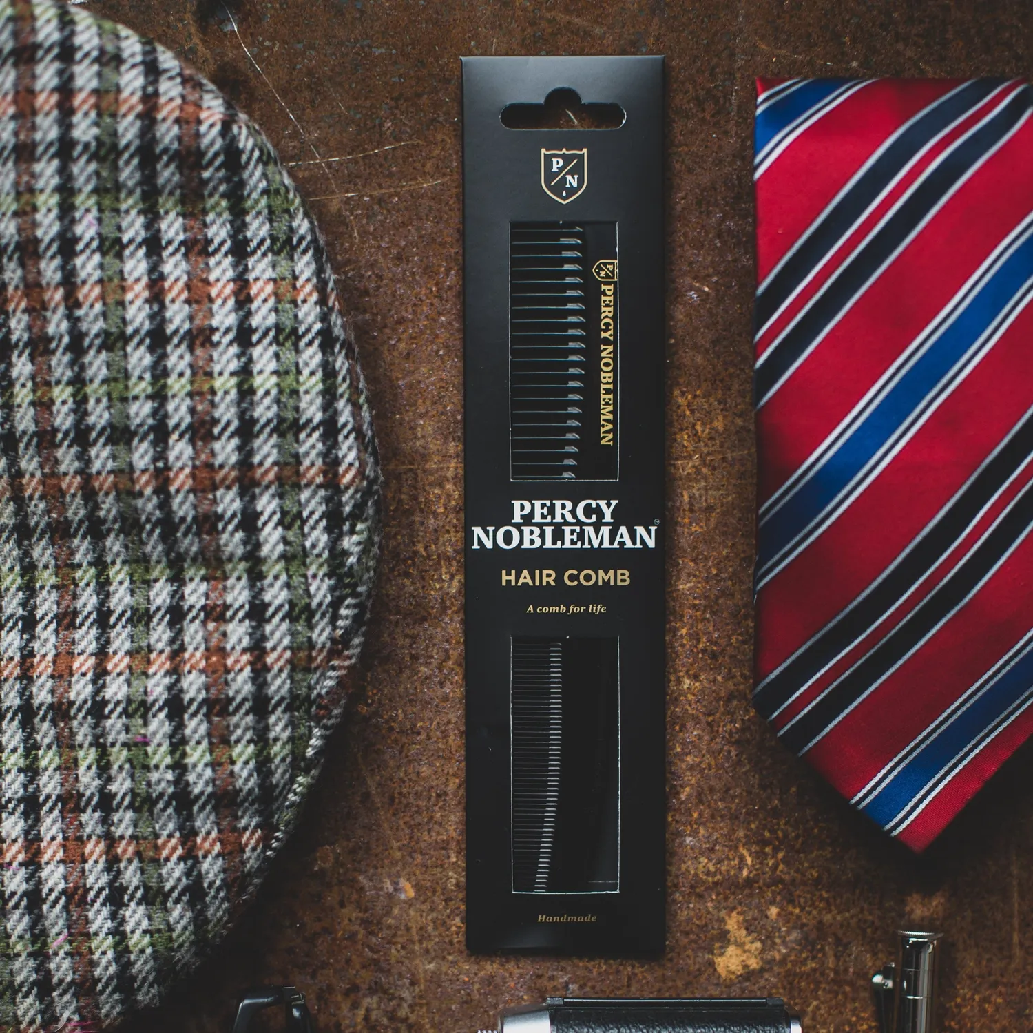 Percy Nobleman Hair Comb Haarkamm Gummi schwarz