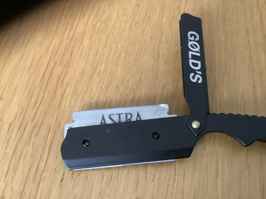 GØLD's Rasiermesser Holzgriff mit 5 Klingen