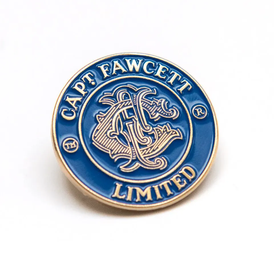Captain Fawcett Stove Enamel Badge Anstecker Blau